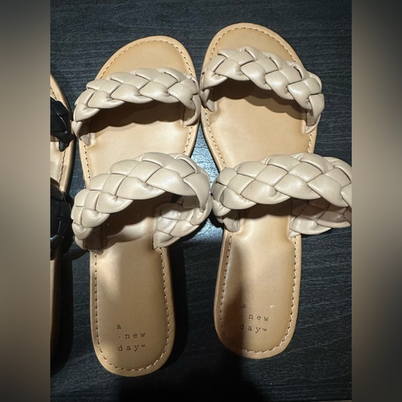 Sandal bundle, brown and black, size 10 - Picture 3 of 8